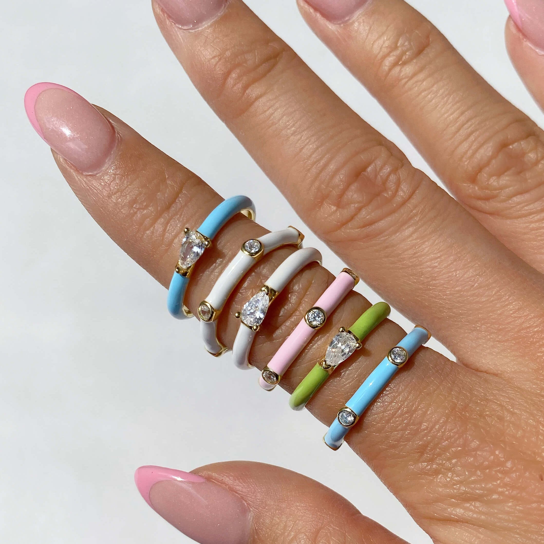 Enamel Brilliant Round Stone Ring