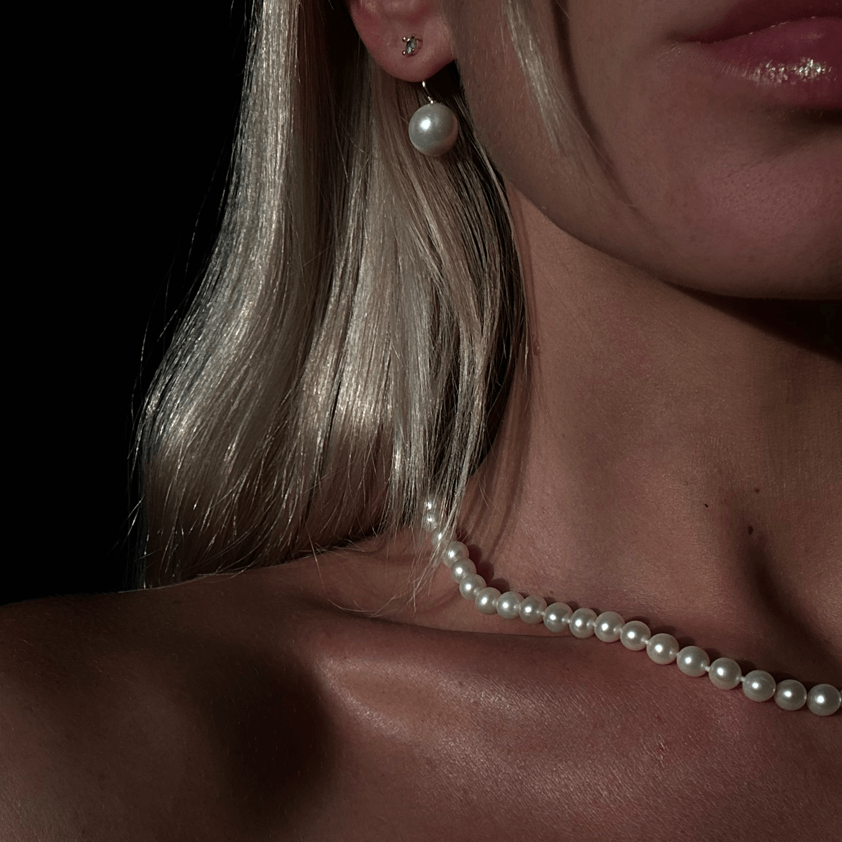 Round Pearl Necklace