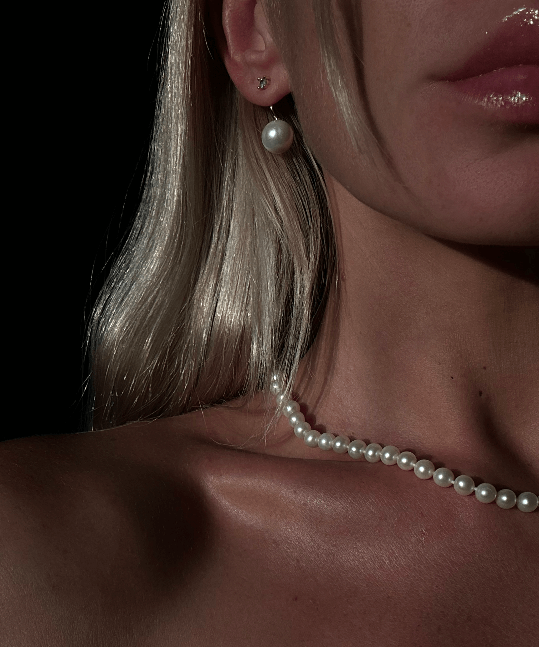 Round Pearl Necklace