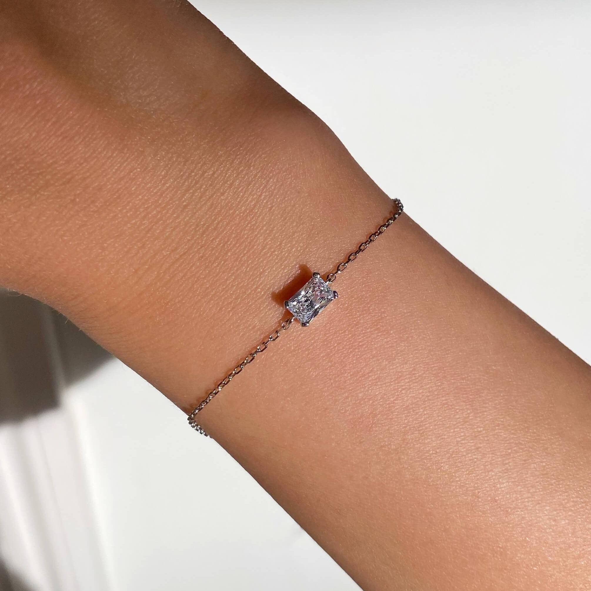 Dainty Radiant Bracelet